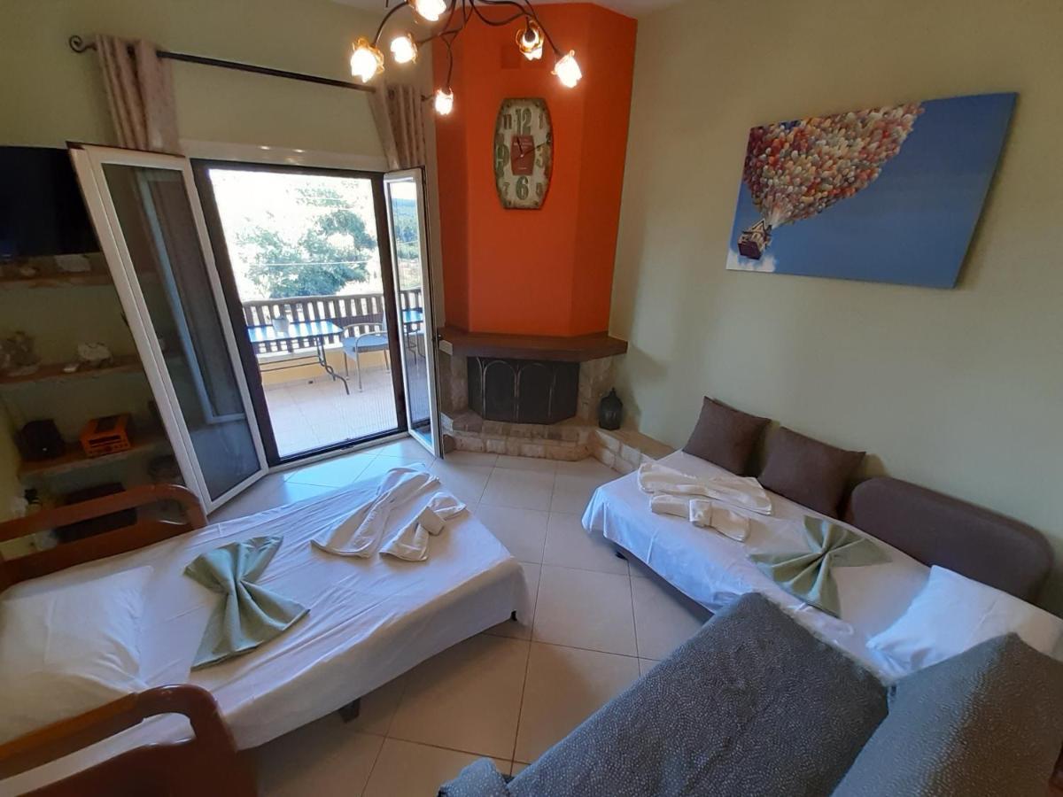 Andri House Apartment Маратиас Екстериор снимка